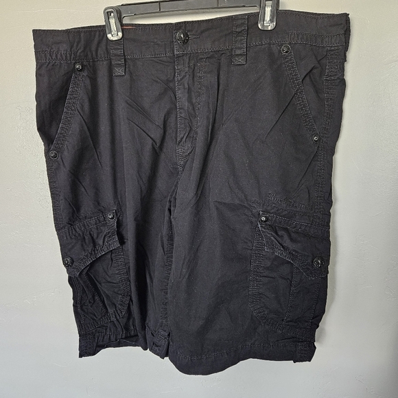 Rock Revival Men's 40 24" Inseam Black Classic Cargo Shorts Metallic Gold - Picture 2 of 7